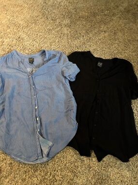 Two GAP Maternity Button-Front Shirts size small